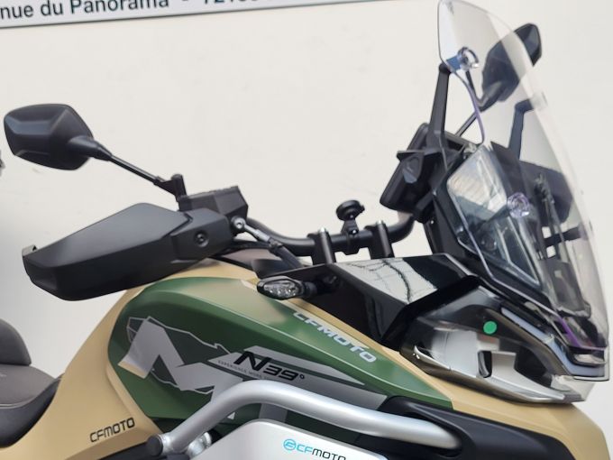 CF MOTO 800 MT 4