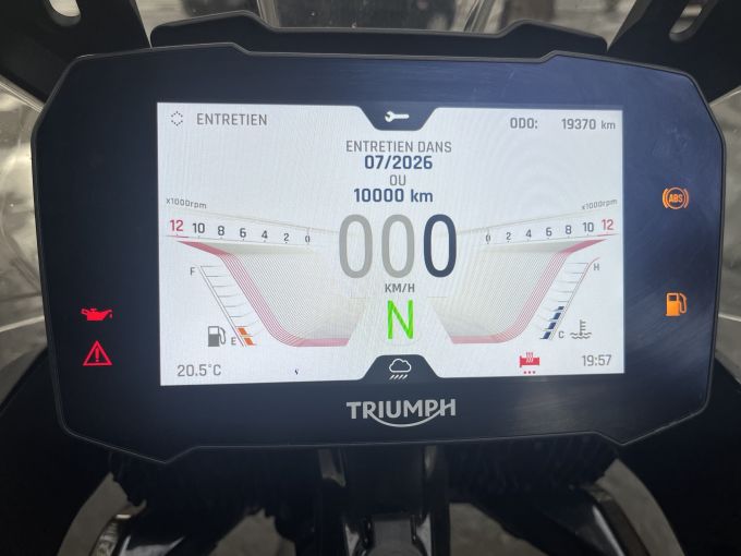 TRIUMPH Tiger 900 GT 4