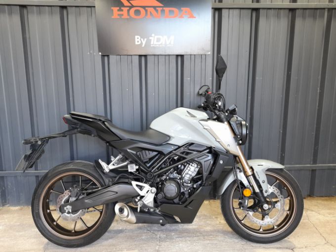 HONDA CB125R 4