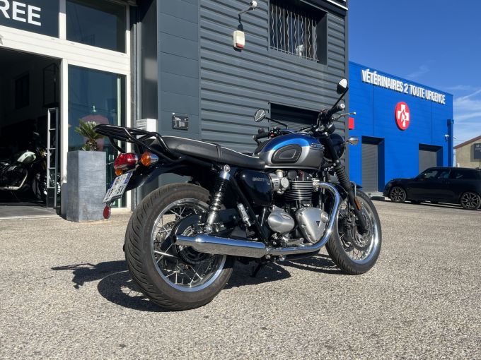 TRIUMPH BONNEVILLE T120 4