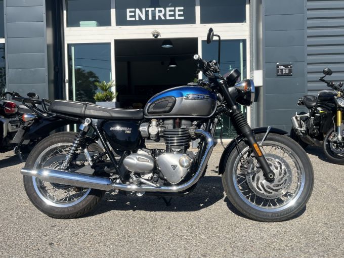 TRIUMPH BONNEVILLE T120 4