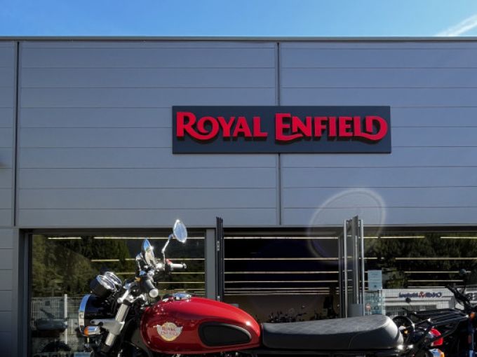 ROYAL ENFIELD TWIN INTERCEPTOR 650 4