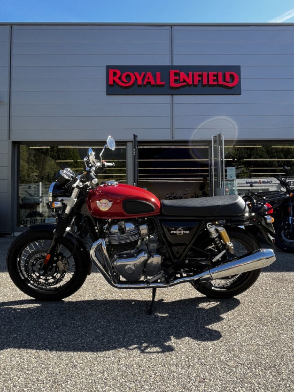 ROYAL ENFIELD TWIN INTERCEPTOR 650 4