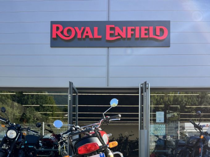 ROYAL ENFIELD TWIN INTERCEPTOR 650 4