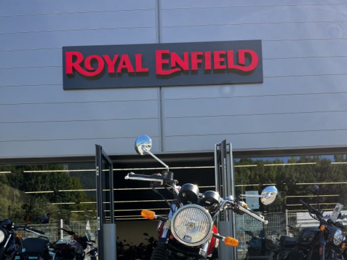 ROYAL ENFIELD TWIN INTERCEPTOR 650 4
