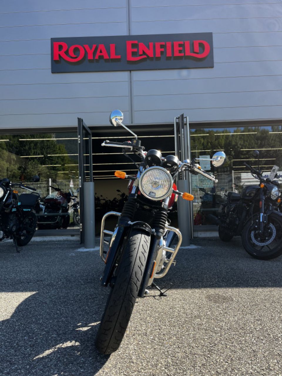 ROYAL ENFIELD TWIN INTERCEPTOR 650 4