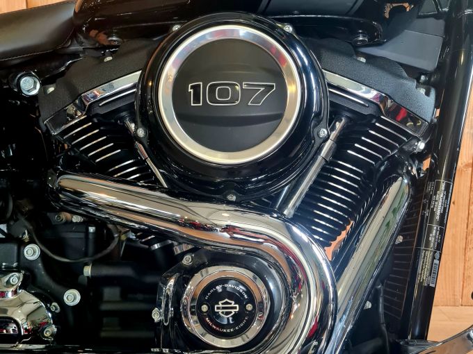 HARLEY-DAVIDSON SOFTAIL SPORT GLIDE 1745 4