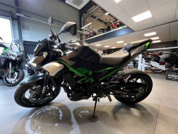 KAWASAKI Kawazaki Z900 4