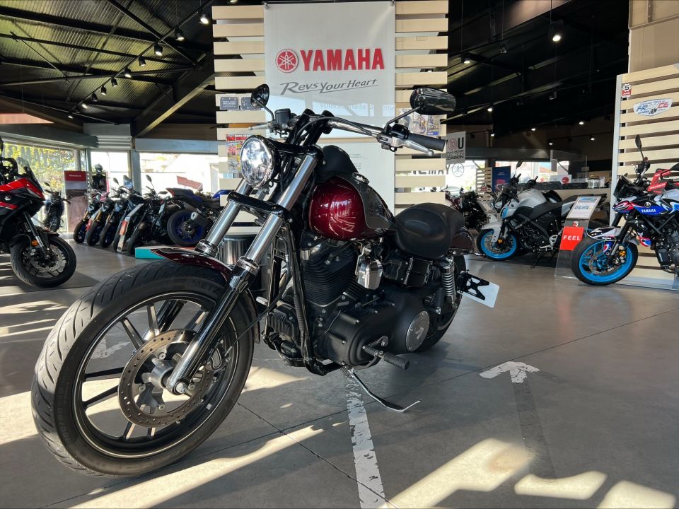 HARLEY-DAVIDSON DYNA STREET BOB 1690 4