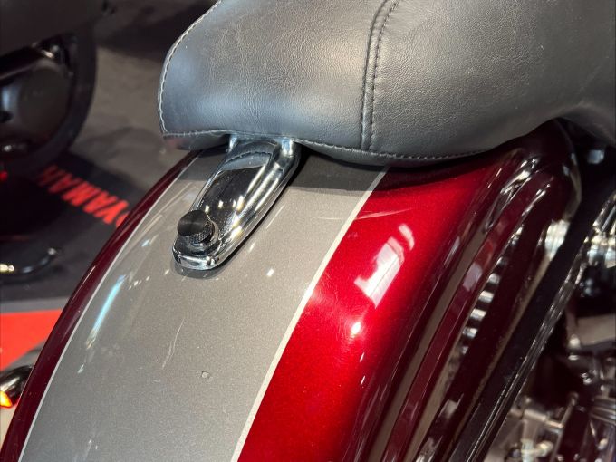 HARLEY-DAVIDSON DYNA STREET BOB 1690 4