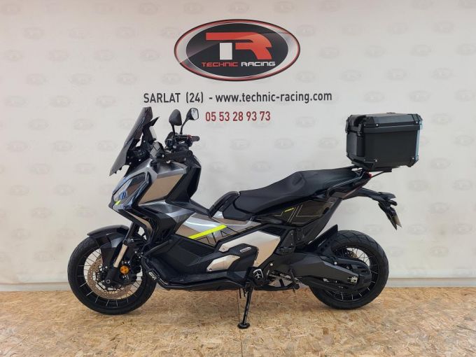 HONDA X-ADV 4