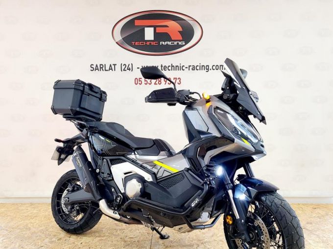 HONDA X-ADV 4