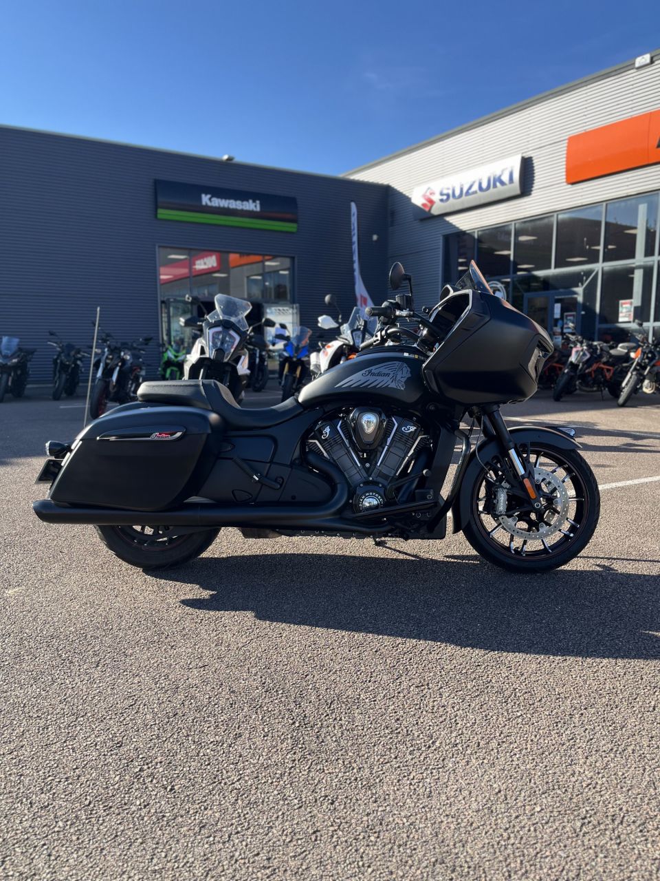 INDIAN CHALLENGER 1768 DARK HORSE 4