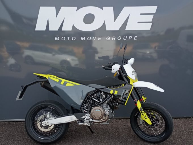 HUSQVARNA 701 SUPERMOTO 4
