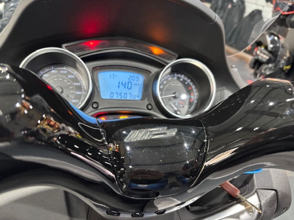 PIAGGIO MP3 500 ABS/ASR 4