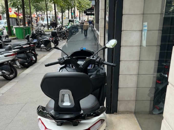 PIAGGIO MP3 400 HPE SPORT ABS ASR 4
