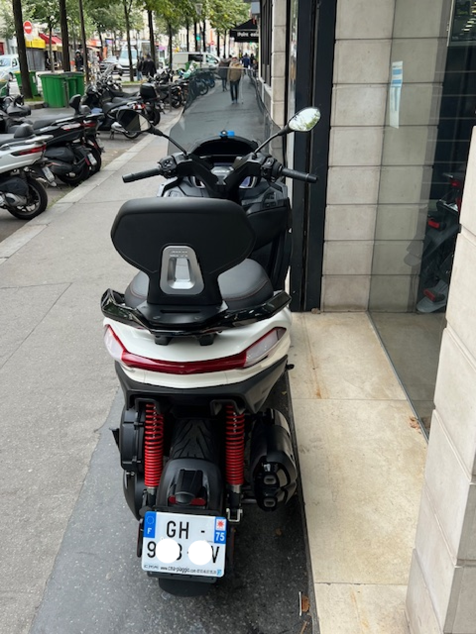 PIAGGIO MP3 400 HPE SPORT ABS ASR 4