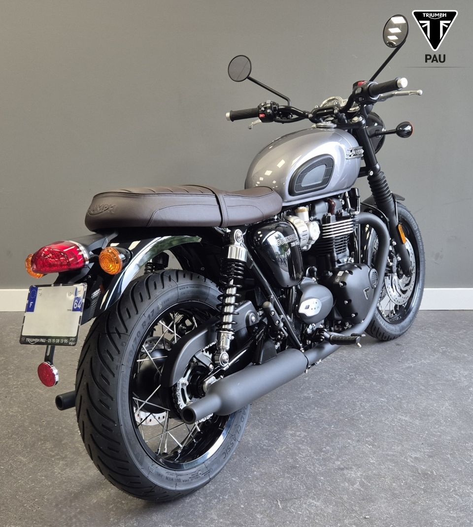 TRIUMPH Bonneville T120 Black 4