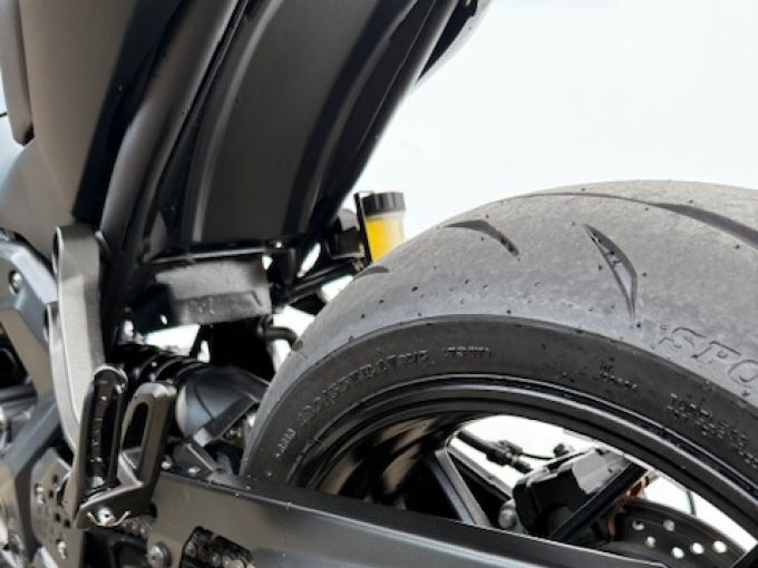 YAMAHA MT-07 (47.5CV) 4