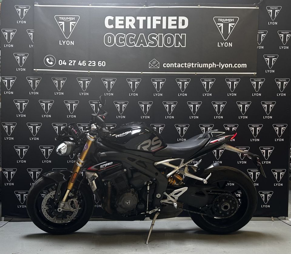 TRIUMPH SPEED TRIPLE 1200 RS 4