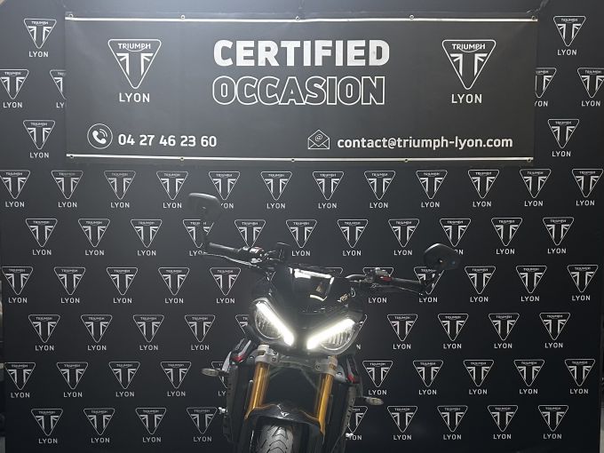 TRIUMPH SPEED TRIPLE 1200 RS 4