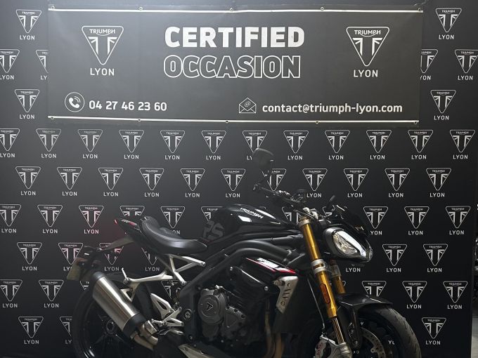 TRIUMPH SPEED TRIPLE 1200 RS 4