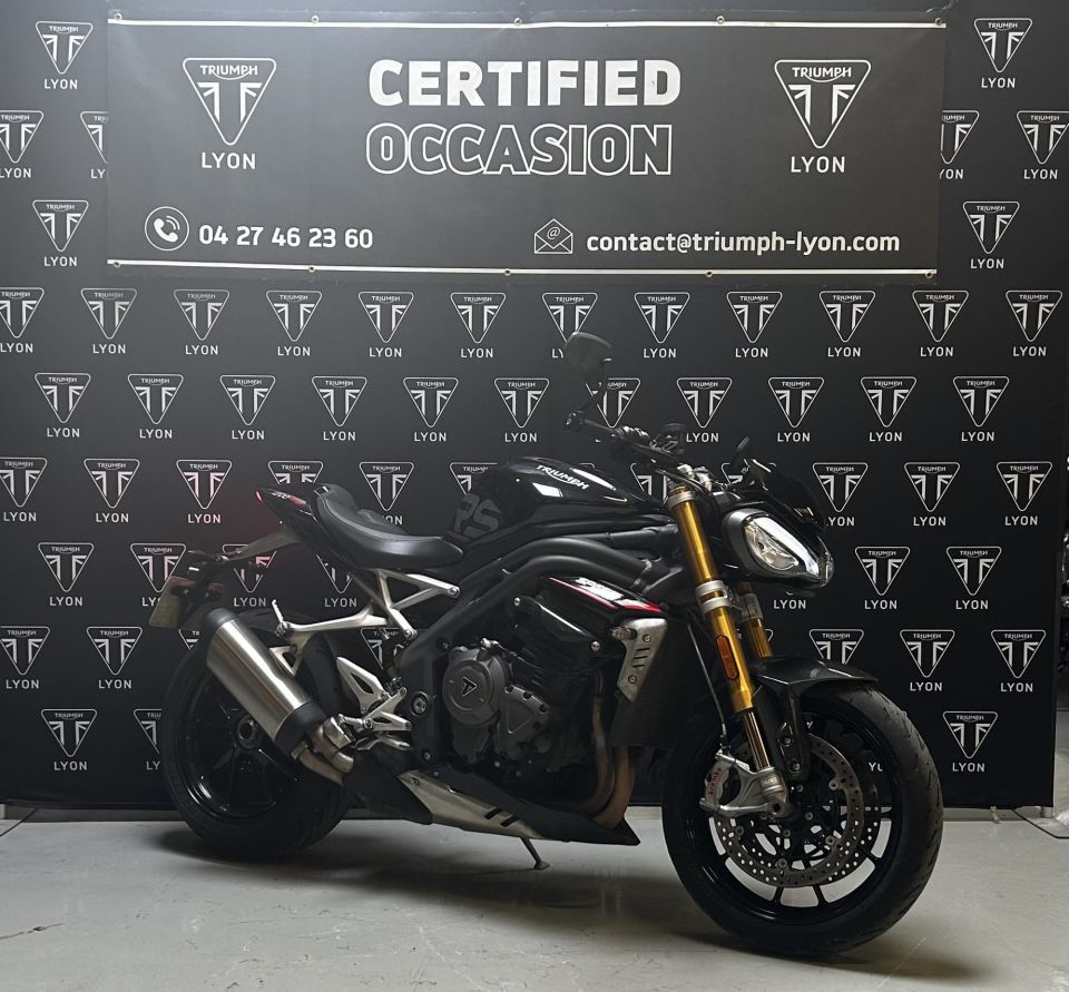 TRIUMPH SPEED TRIPLE 1200 RS 4