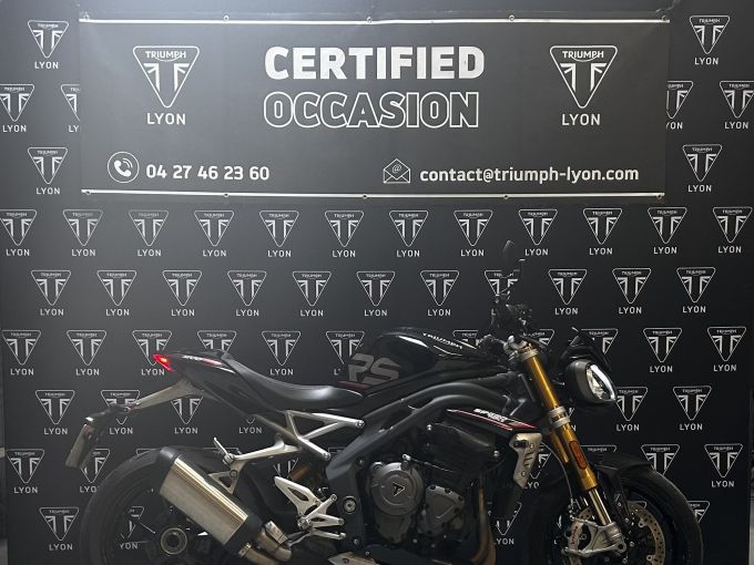 TRIUMPH SPEED TRIPLE 1200 RS 4