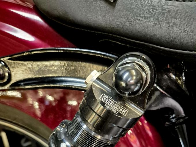 HARLEY-DAVIDSON DYNA STREET BOB 1690 4