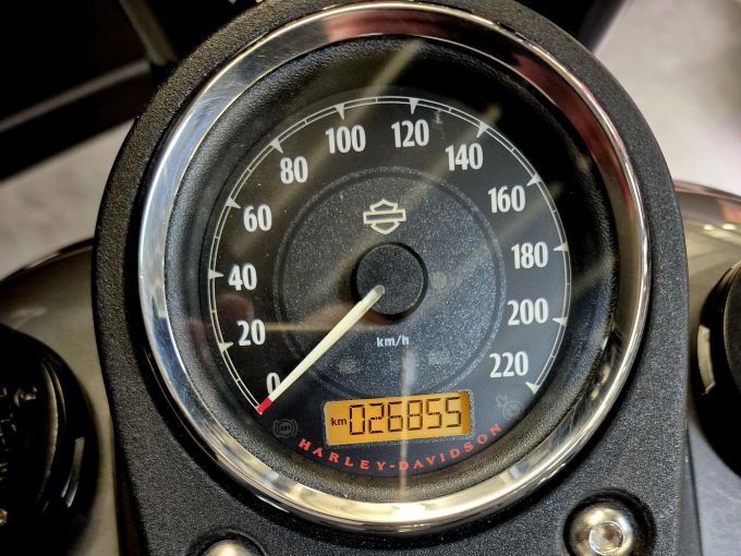 HARLEY-DAVIDSON DYNA STREET BOB 1690 4