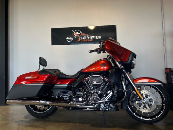 HARLEY-DAVIDSON TOURING STREET GLIDE 1923 CVO  4