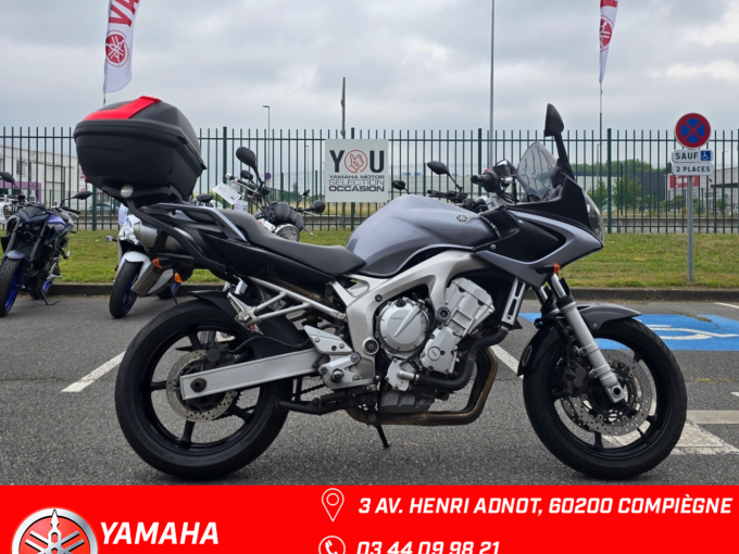 YAMAHA FZ6 600 FAZER S2 4