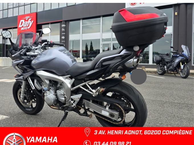 YAMAHA FZ6 600 FAZER S2 4