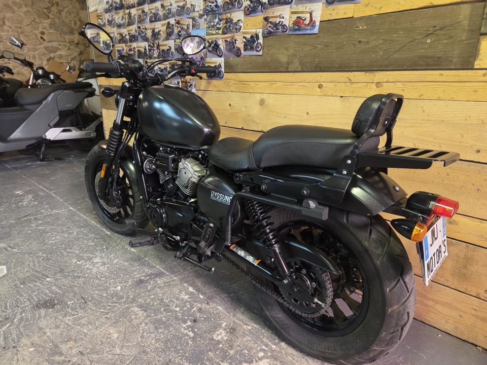 HYOSUNG GV AQUILA 125 4