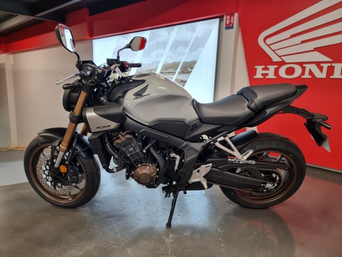 HONDA CB650R Neo Sports Café 4