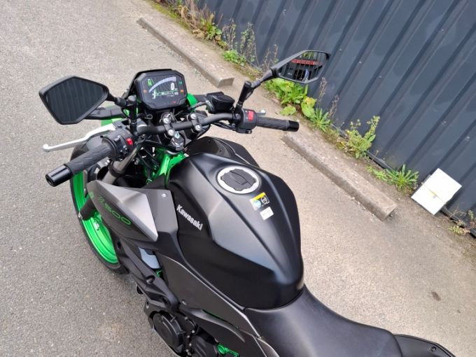 KAWASAKI Z 500 SE 4