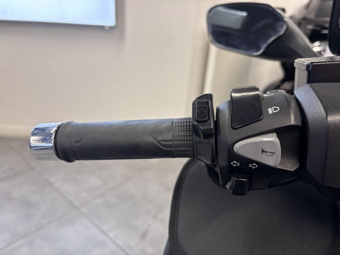 HONDA NSS FORZA 125 4