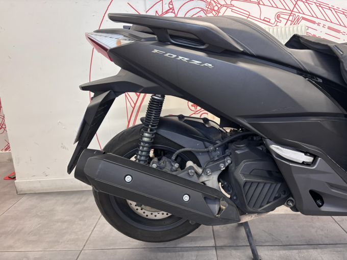 HONDA NSS FORZA 125 4