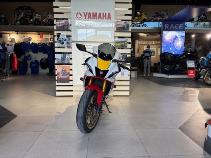 YAMAHA YZF-R7 WORLD GP 60TH ANNIVERSARY 55KW FULL OPTIONS (+de 6000€) GTIE 12 MOIS 4