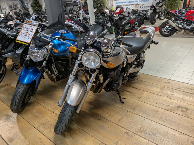 SUZUKI INAZUMA 750 4