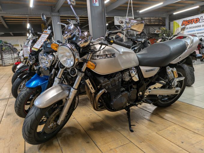 SUZUKI INAZUMA 750 4