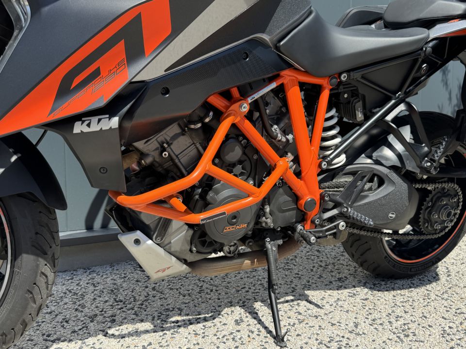 KTM KTM 1290 SUPER DUKE GT 2018 4