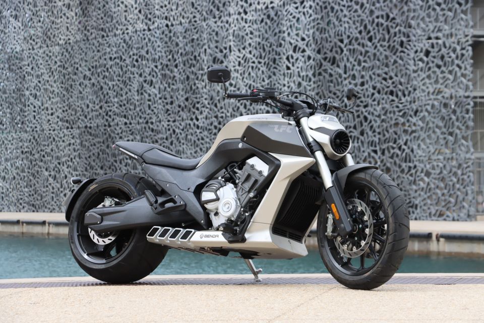 BENDA MOTOR BENDA LFC 700 4