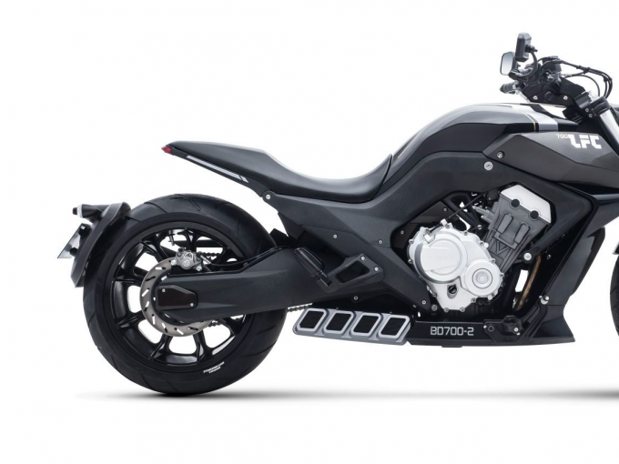 BENDA MOTOR BENDA LFC 700 4