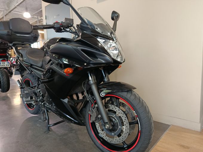 YAMAHA XJ6-F DIVERSION 4