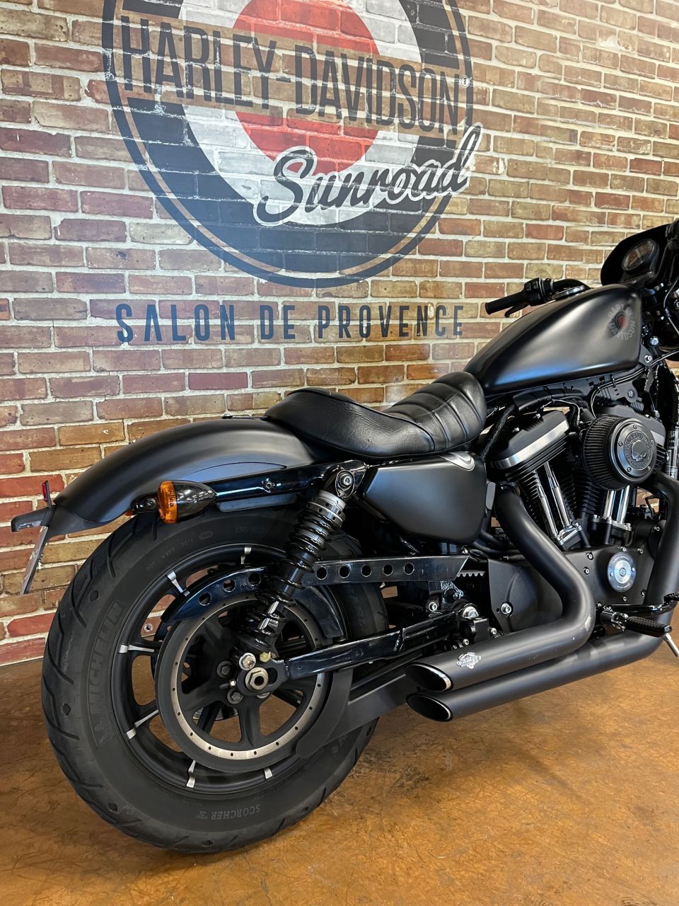 HARLEY-DAVIDSON SPORTSTER IRON 883 N  4
