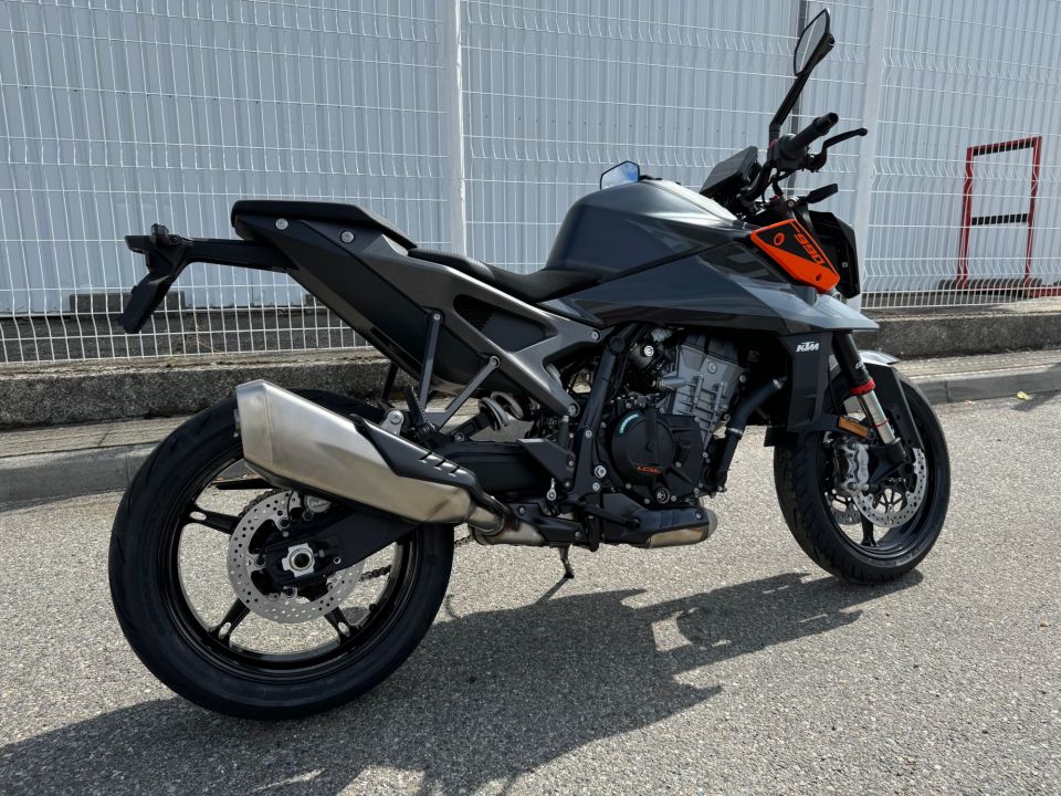 KTM 990 DUKE 4