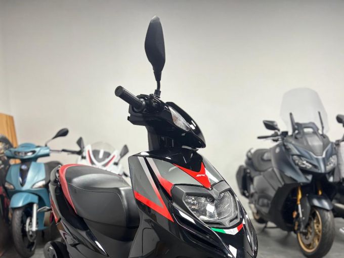 APRILIA SR 50 4
