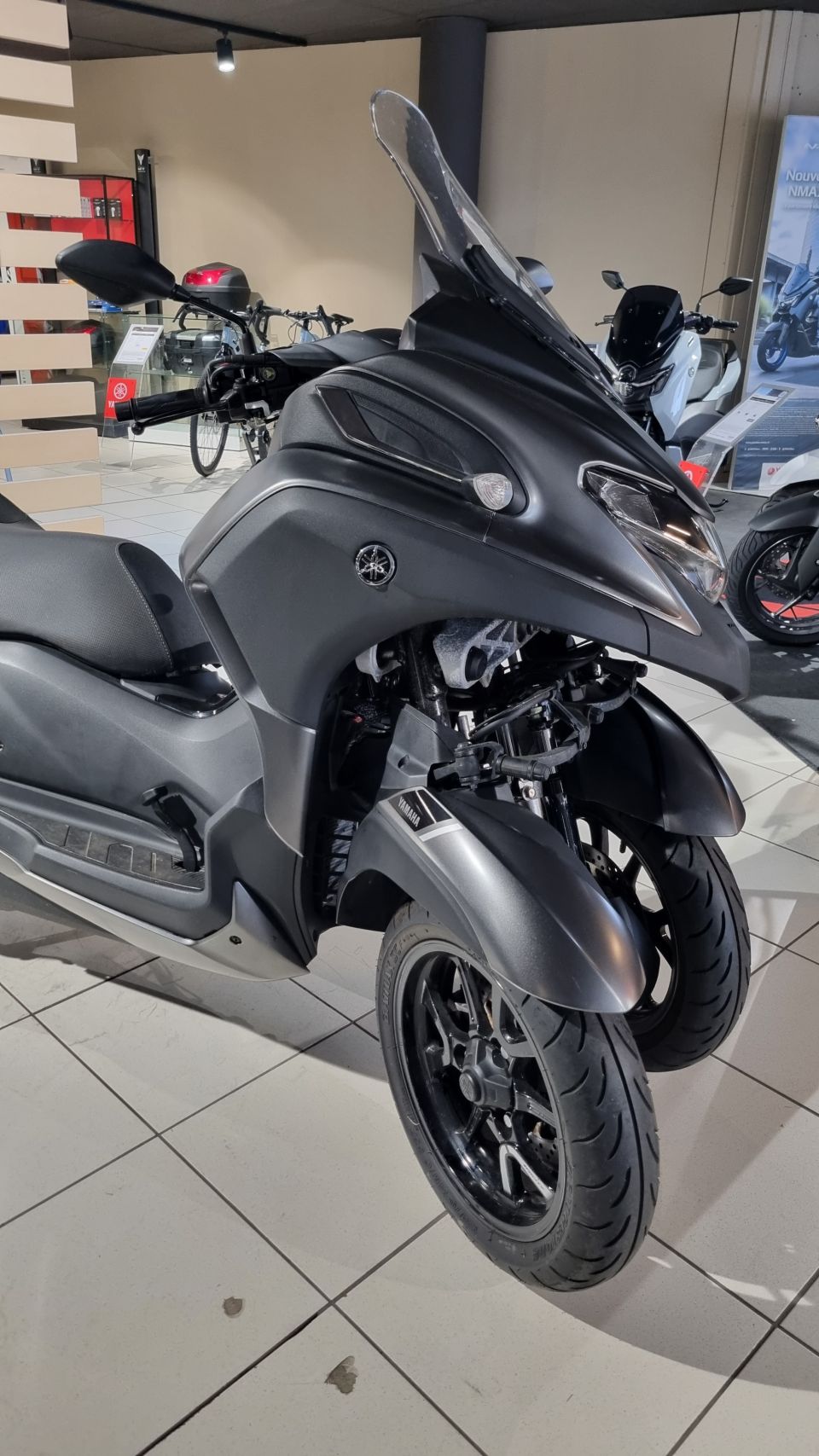 YAMAHA TRICITY 300 4