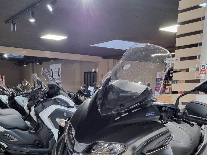 YAMAHA TRICITY 300 4